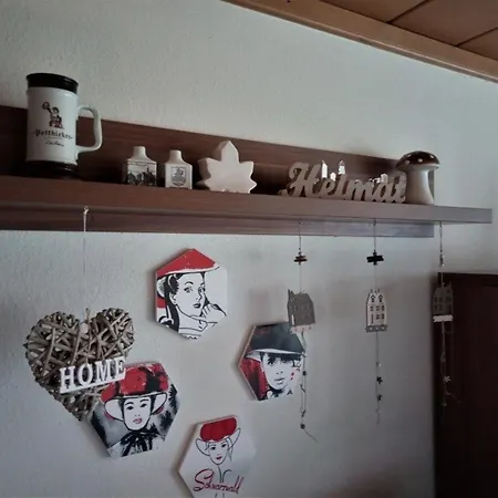 - 1208 -mit Hallenbad- Daire Schluchsee